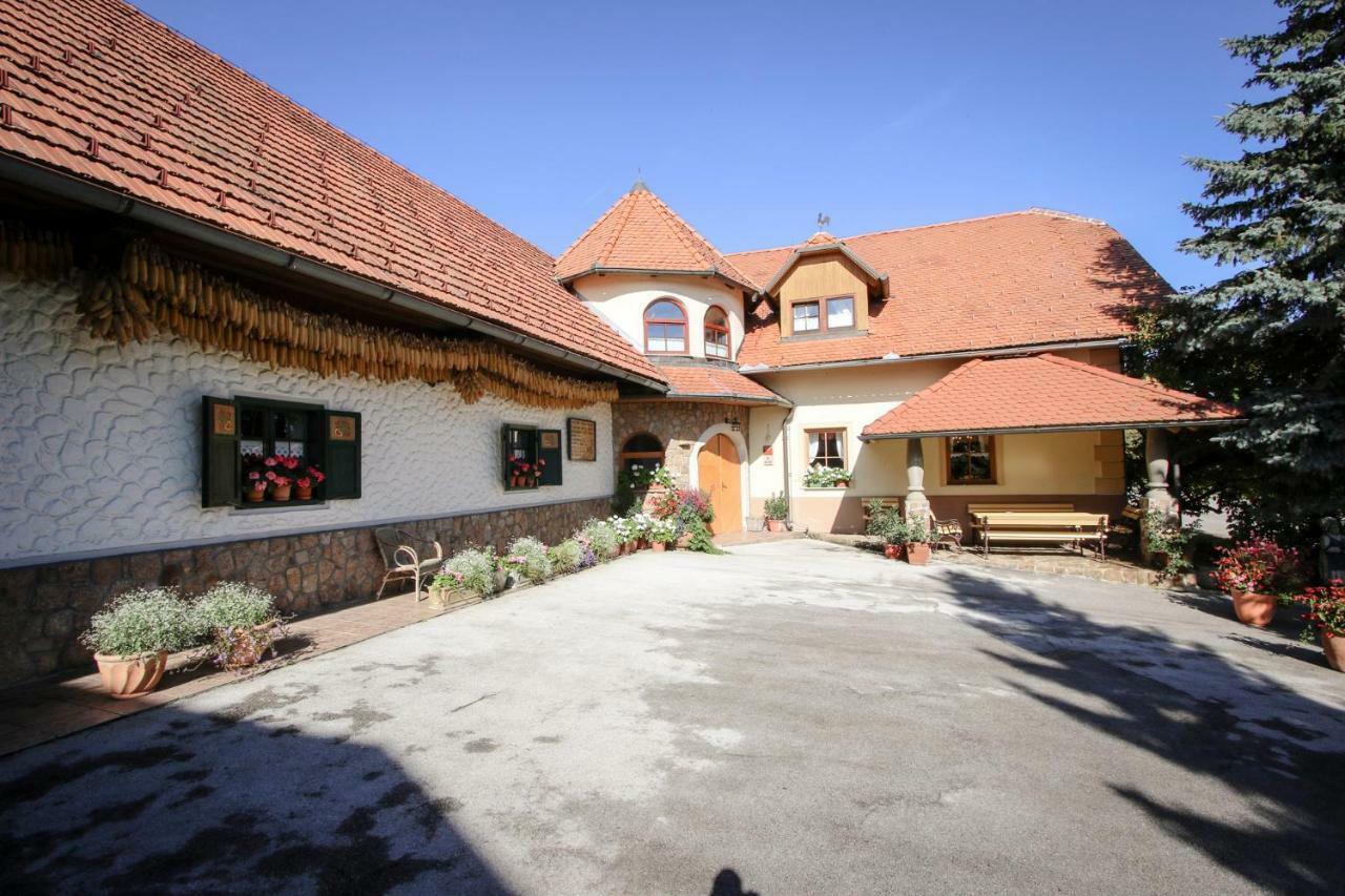 Moj Dom-Toplak Hotel Jursinci Exterior foto